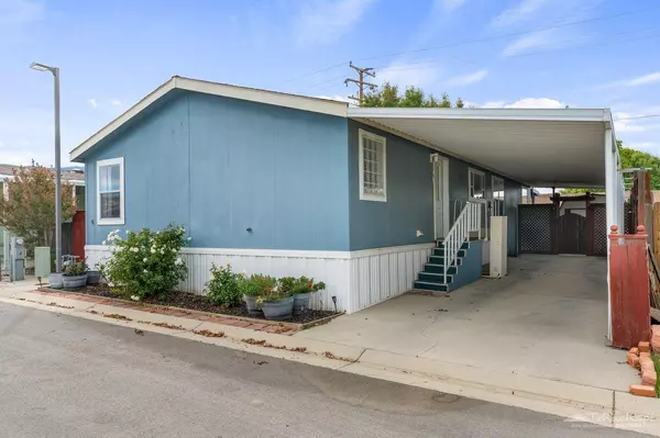 Tehachapi, CA 93561,600 S Dennison Road #4