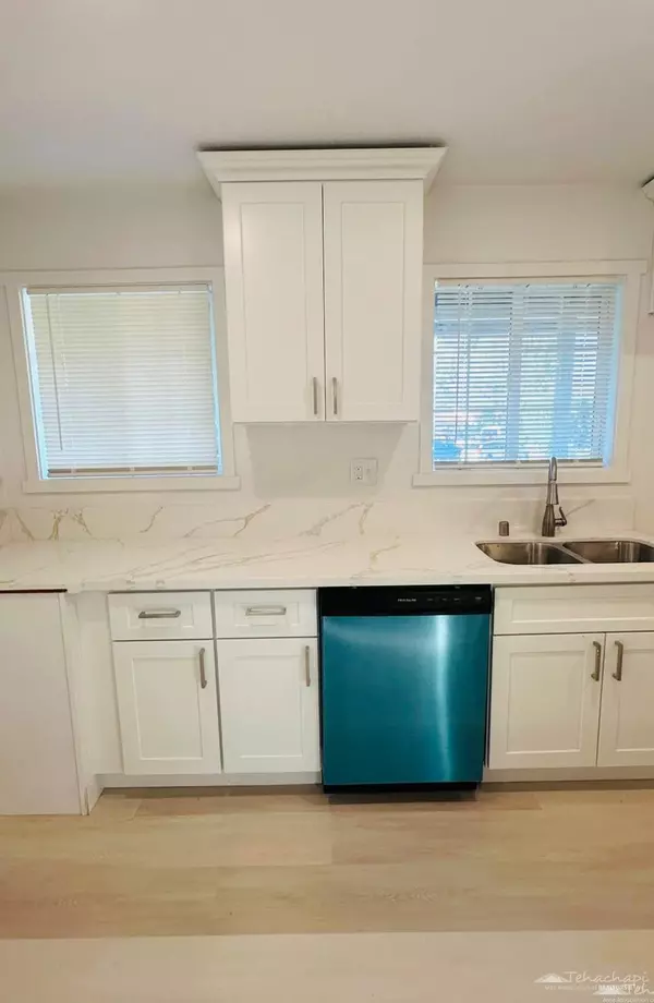 Tehachapi, CA 93561,21201 Mission Street