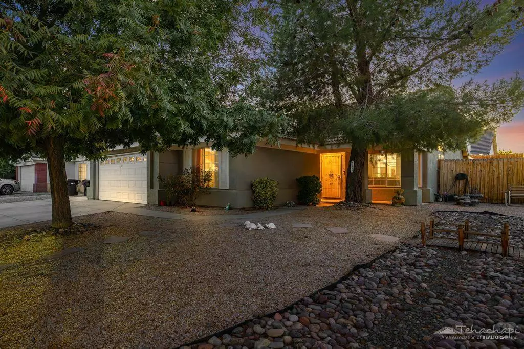 Lancaster, CA 93535,43527 Grange Street