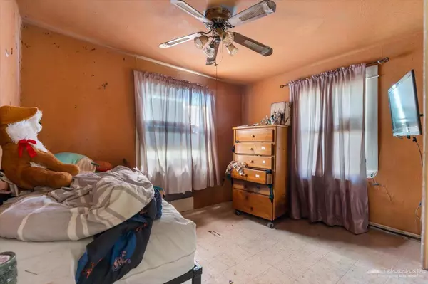 Bakersfield, CA 93308,446 Ray Street