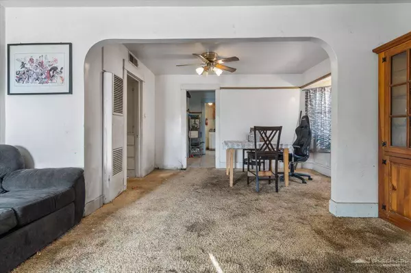 Bakersfield, CA 93308,446 Ray Street