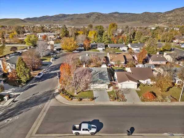 Tehachapi, CA 93561,321 Apple Way