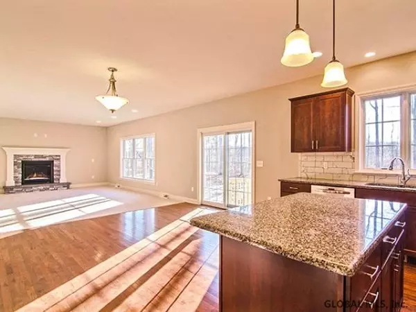 Colonie, NY 12205,2 BRISBANE Court