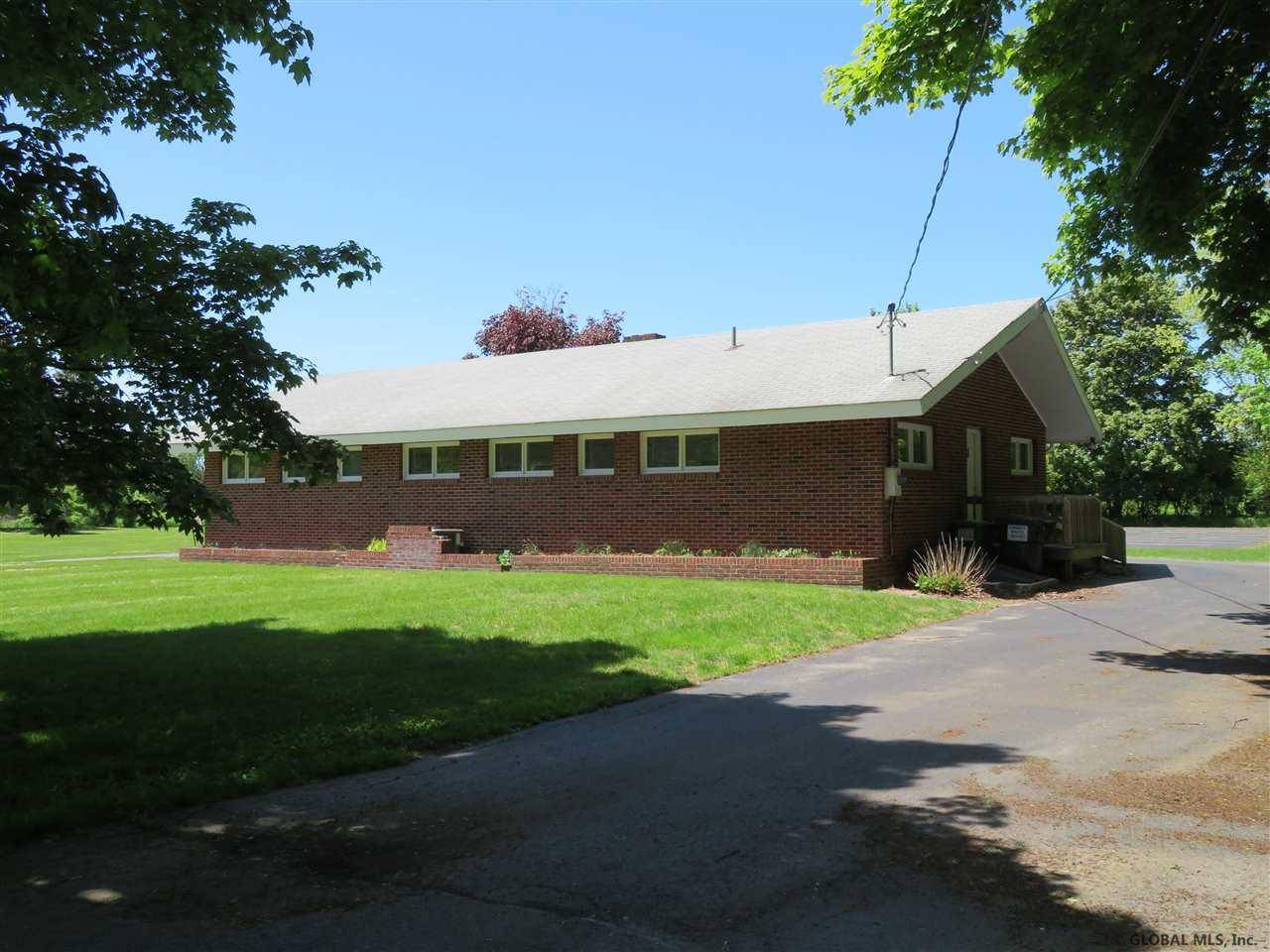 Kinderhook, NY 12106,90 BROAD Street