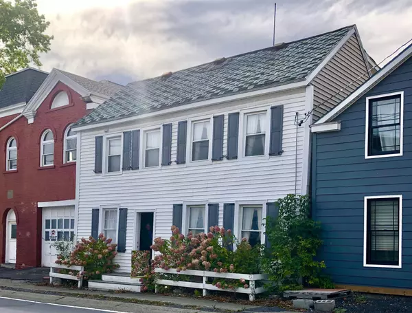 106 N WASHINGTON Street, Athens Village, NY 12015