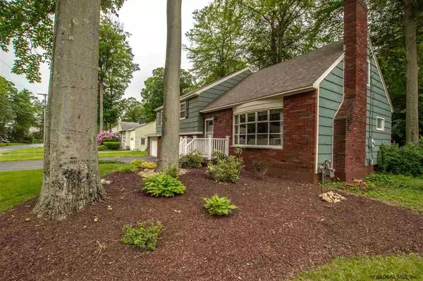 Charlton, NY 12019,11 BEECHWOOD Drive