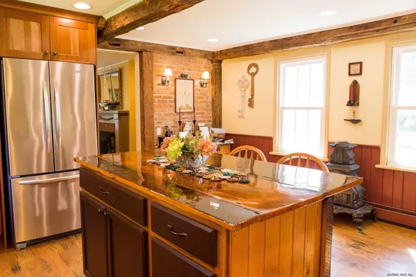 Charlton, NY 12019,798 CHARLTON Road