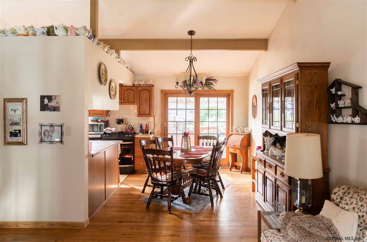Colonie, NY 12205,49 RAPPLE Drive