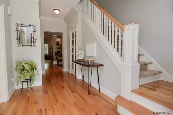 Saratoga Springs, NY 12866,7 PARK Alley