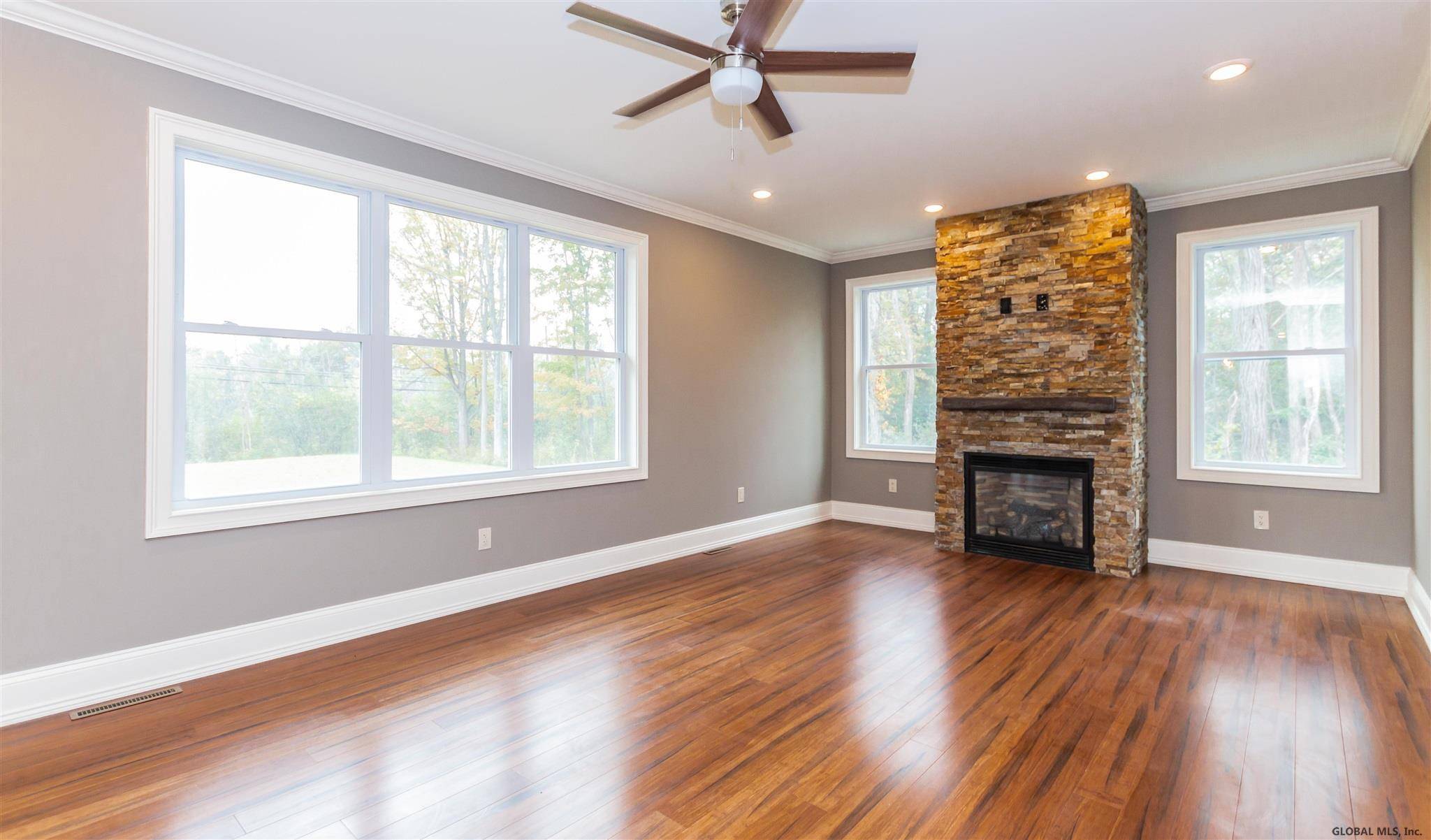 Guilderland, NY 12009,4488 HURST Road