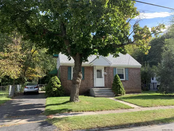 Colonie Village, NY 12205,48 BRENT Street