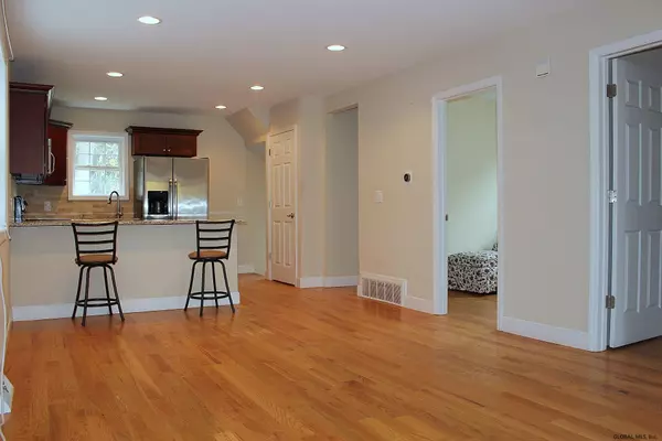 Glenville, NY 12302,514 ENGLEMAN Avenue