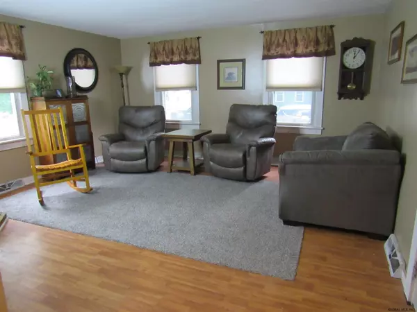 Esperance Village, NY 12066,137 MAIN Street