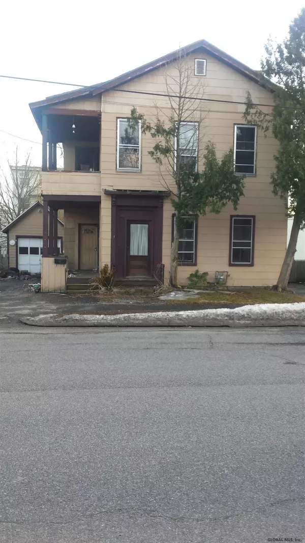 Gloversville, NY 12078,31 GRAND Street