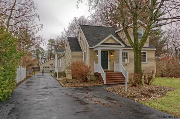 6 ELLSWORTH Avenue, Glenville, NY 12302