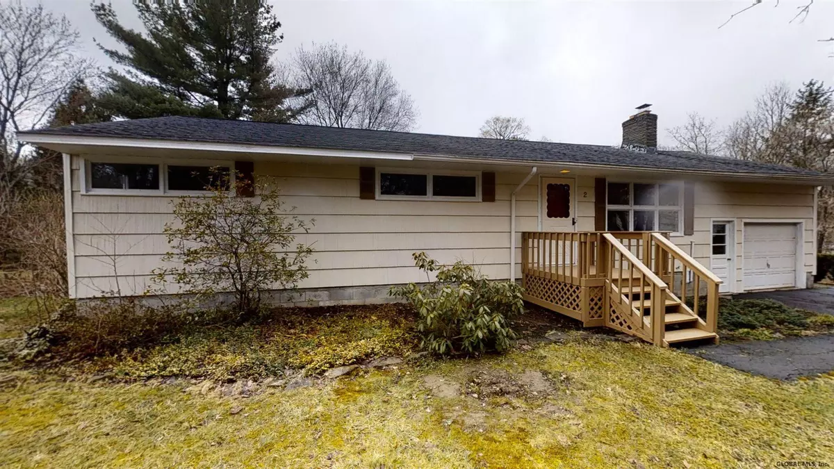 Ballston, NY 12019,2 MEADOW Lane