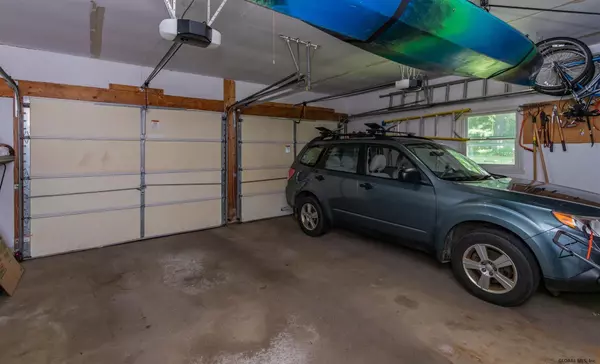 Glenville, NY 12302,218 SPRING Road