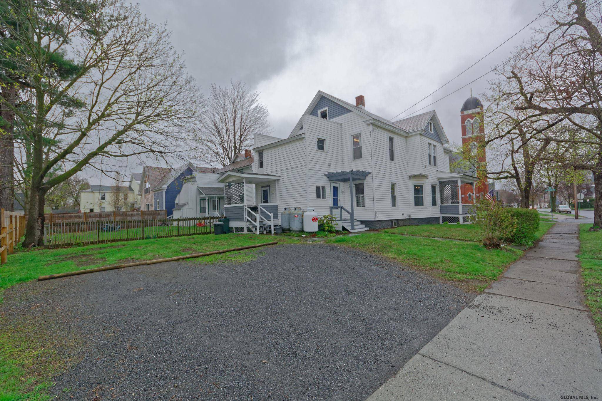 Greenwich, NY 12834,45-47 BLEEKER Street