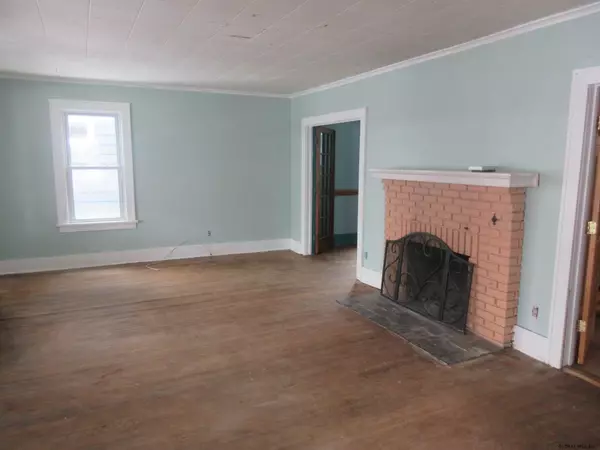 Schenectady, NY 12309,1714 EASTERN Parkway