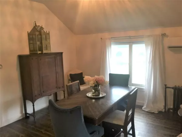 Glenville, NY 12302,605 SARATOGA Road