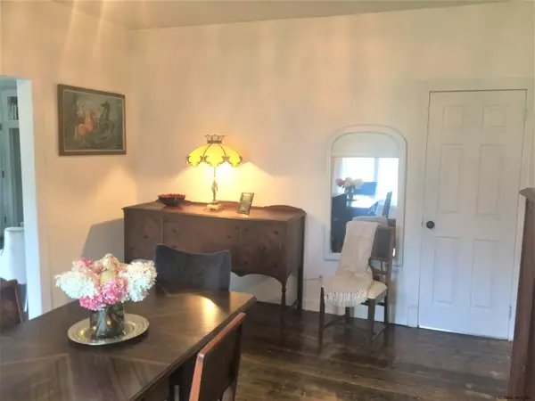 Glenville, NY 12302,605 SARATOGA Road