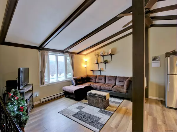 Glenville, NY 12302,5764 AMSTERDAM Road