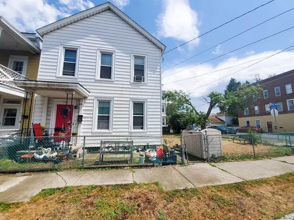 79 PARK Avenue, Cohoes, NY 12047