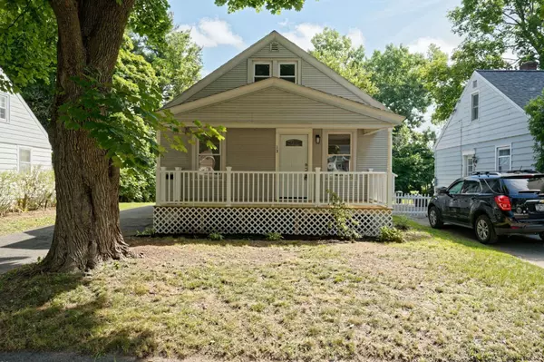 13 KNICKERBOCKER Road, Glenville, NY 12302