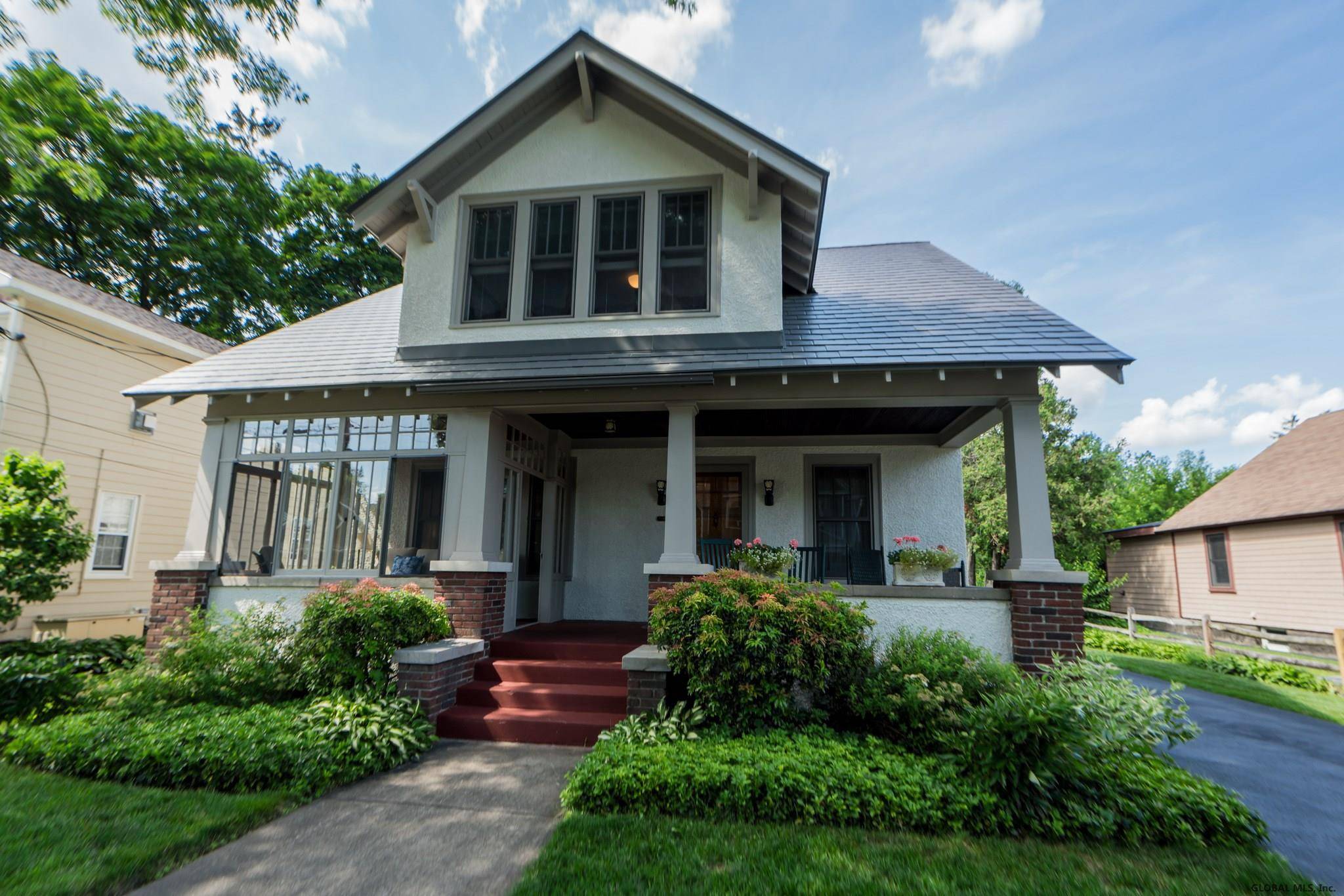 259 CAROLINE Street, Saratoga Springs, NY 12866