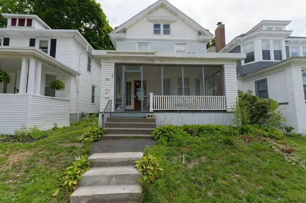 Troy, NY 12180,226 6TH Avenue