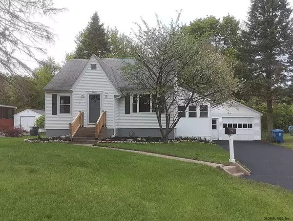 18 ENGLEHART Drive, Glenville, NY 12302