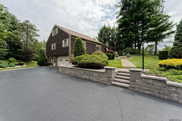 1328 RUFFNER Road, Niskayuna, NY 12309