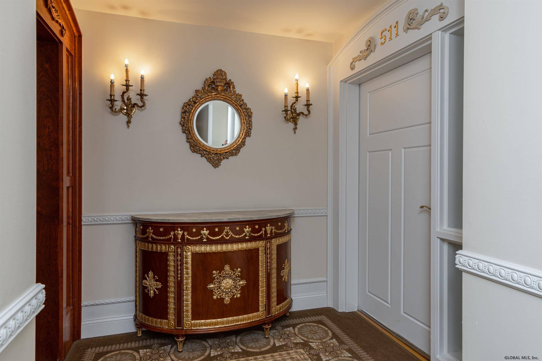 Saratoga Springs, Inside, NY 12866,268 BROADWAY #511