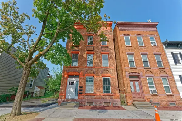 365 4TH Street, Troy, NY 12180