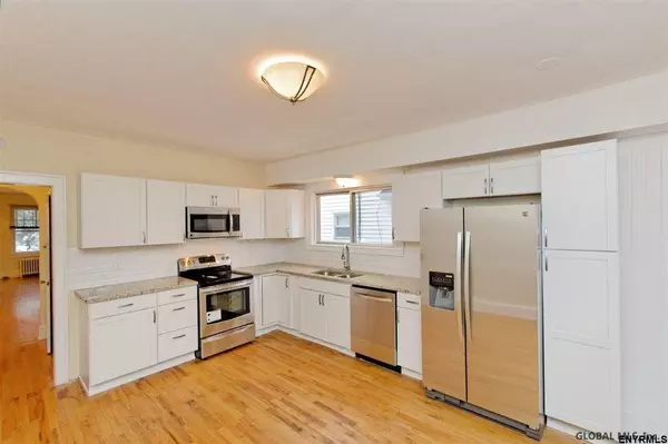 Albany, NY 12209,103 VAN SCHOICK Avenue