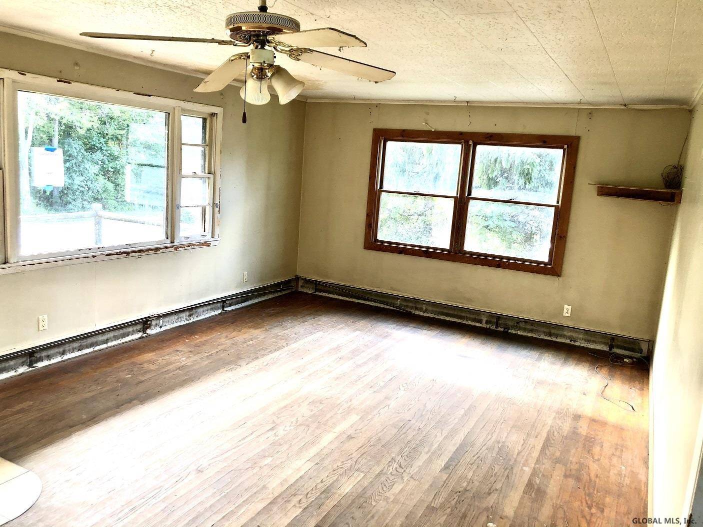 Coeymans, NY 12087,29 BECK Road