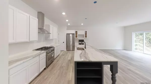 Malta, NY 12118,44 COPPER RIDGE Drive