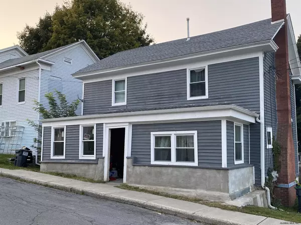 9 ELM Street, Berlin, NY 12022