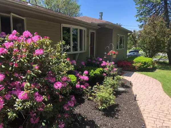 North Greenbush, NY 12180,16 SHEPHERD Drive