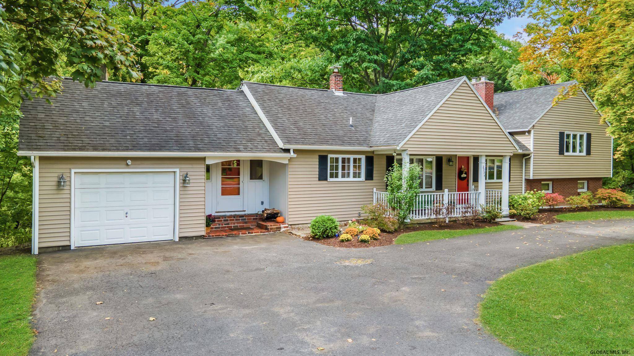Niskayuna, NY 12309,2334 ROSENDALE Road