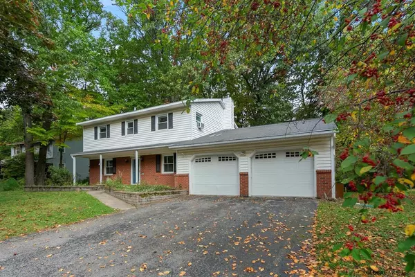 Clifton Park, NY 12065,43 BROOKLINE Drive