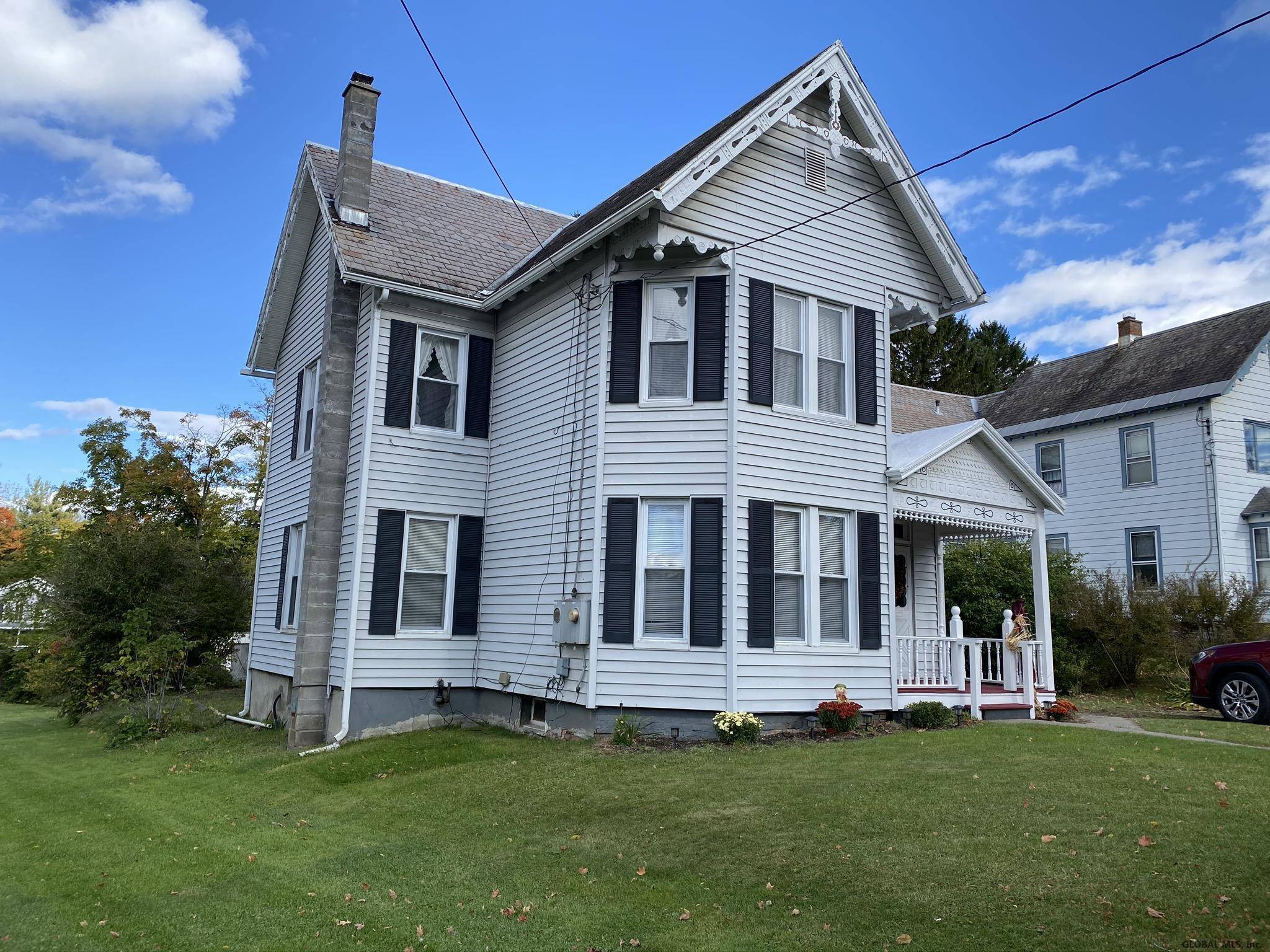 Hoosick Falls, NY 12090,33 MECHANIC Street