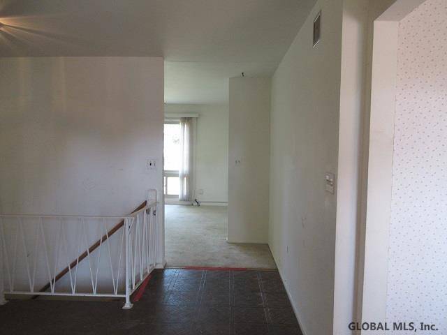 Albany, NY 12203,54 HAWTHORNE Avenue