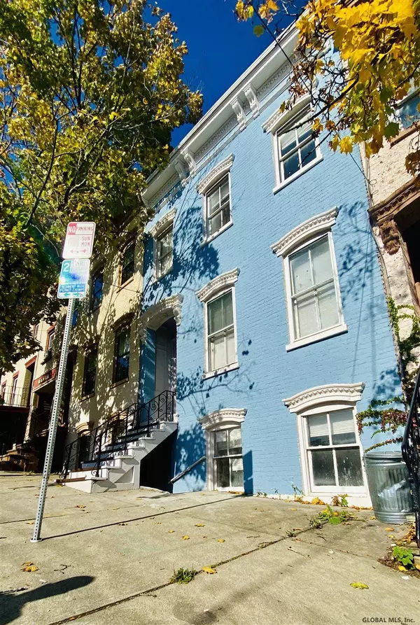 21 MYRTLE Avenue, Albany, NY 12202