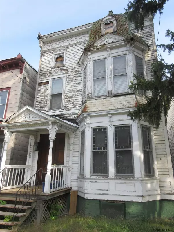 14 PARK Avenue, Troy, NY 12180