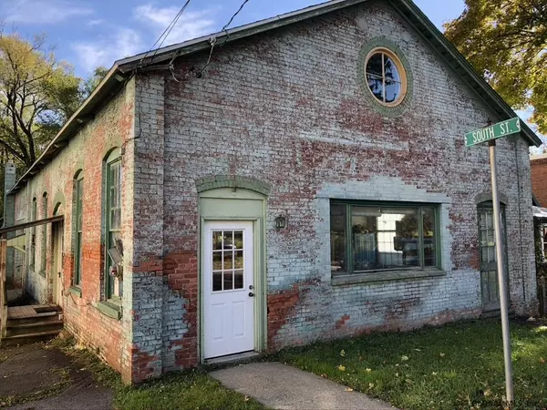 93 N WASHINGTON Street, Athens Village, NY 12015