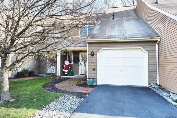 26 COMMONWEALTH Drive, Bethlehem, NY 12077