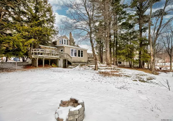 758 TABORTON Road, Sand Lake, NY 12153