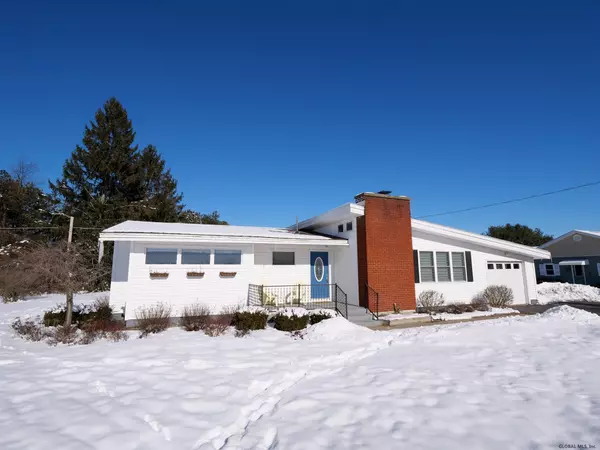 59 BLUEBIRD Road, Moreau, NY 12828