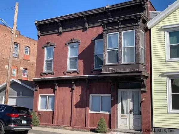 33 GEORGE Street, Green Island Village, NY 12183